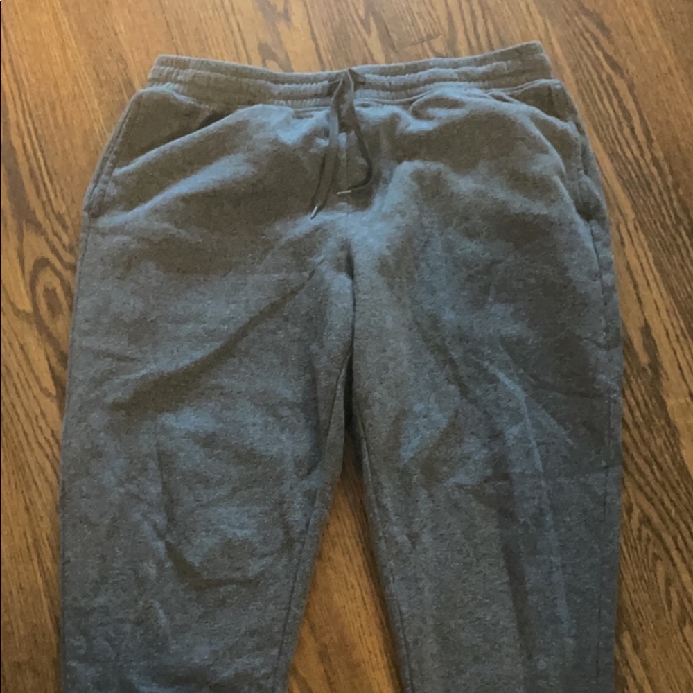 Grey men’s sweatpant joggers